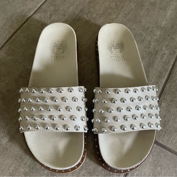 Vince Camuto Shoes - Vince Camuto Rare Beige Leather Kortlen Silver Studded Slide Sandal Size 7.5